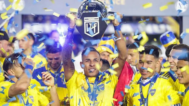 Atacante teve boa passagem pelo Boca Juniors.