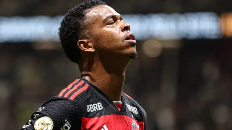 Carlinhos durante partida entre Atlético-MG e Flamengo, na Arena MRV, pelo Brasileirão 2024.