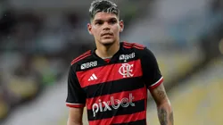 Ayrton Lucas vem despertando o interesse do Grêmio e do Fenerbahçe