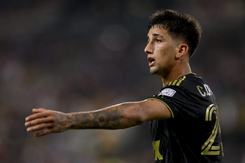 O Grêmio acertou a contratação do atacante uruguaio Cristian Olivera. Foto: Harry How/Getty Images.