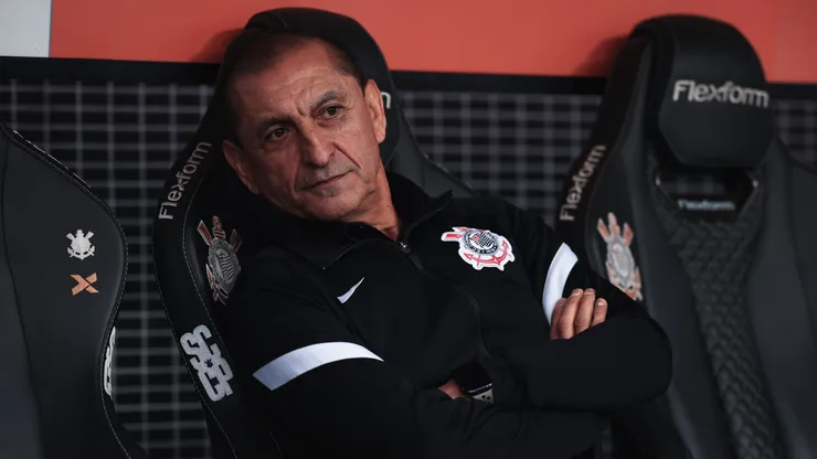 Ramón Díaz durante jogo do Corinthians em 2024