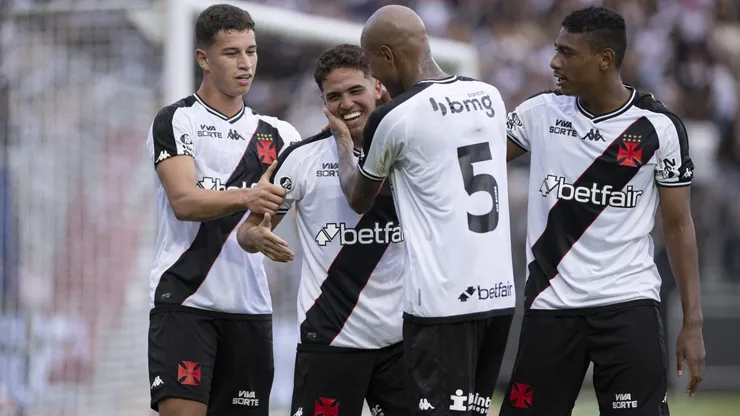 Lateral-direito Paulinho, de 19 anos, marcou no empate com o Nova Iguaçu em 1 a 1 pelo Cariocão