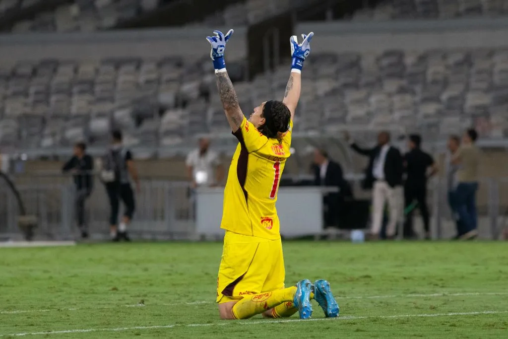 Cássio jogador do Cruzeiro durante partida contra o Palmeiras no estadio Mineirao pelo campeonato Brasileiro A 2024. Foto: Fernando Moreno/AGIF
