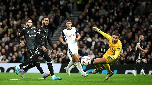Juninho durante partida. Foto: Justin Setterfield/Getty Images)