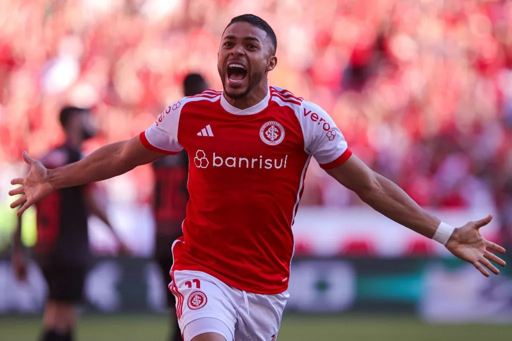 Internacional apresentará nova camisa e novo patrocinador master em 2025 – Foto: Maxi Franzoi/AGIF