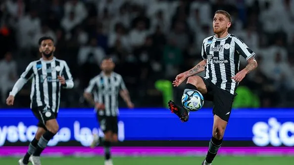 Cuéllar durante partida. Foto: Yasser Bakhsh/Getty Images