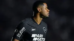 Júnior Santos definiu seu futuro na equipe