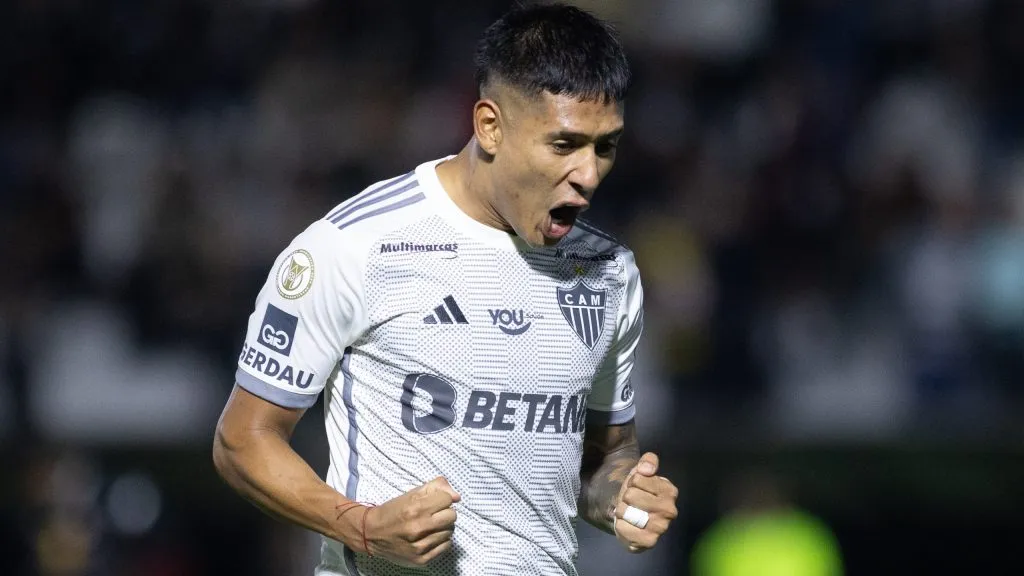 Victor expõe sobre saídas do Galo – Foto: Fabio Moreira Pinto/AGIF