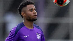 Diego Palacios durante treinamento no CT Joaquim Grava, em 2025. Foto: Rodrigo Coca/Ag. Corinthians