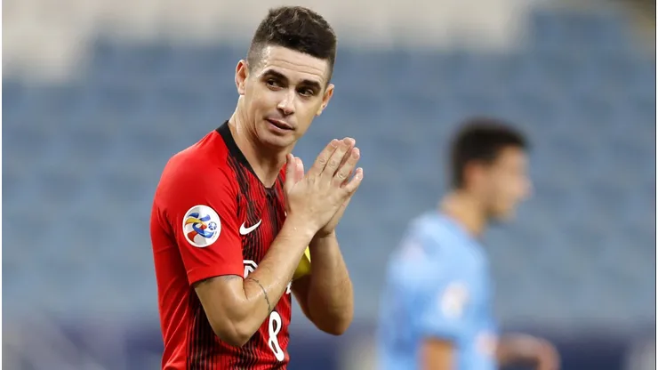 AL WAKRAH, QATAR - DECEMBER 01: Oscar of Shanghai SIPG reacts during the AFC Champions League Group H match between Shanghai SIPG and Sydney FC at the Al Janoub Stadium on December 1, 2020 in Al Wakrah, Qatar. (Photo by Mohamed Farag/Getty Images)