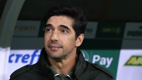 Abel Ferreira durante jogo do Verdão no Brasileirão 2024.