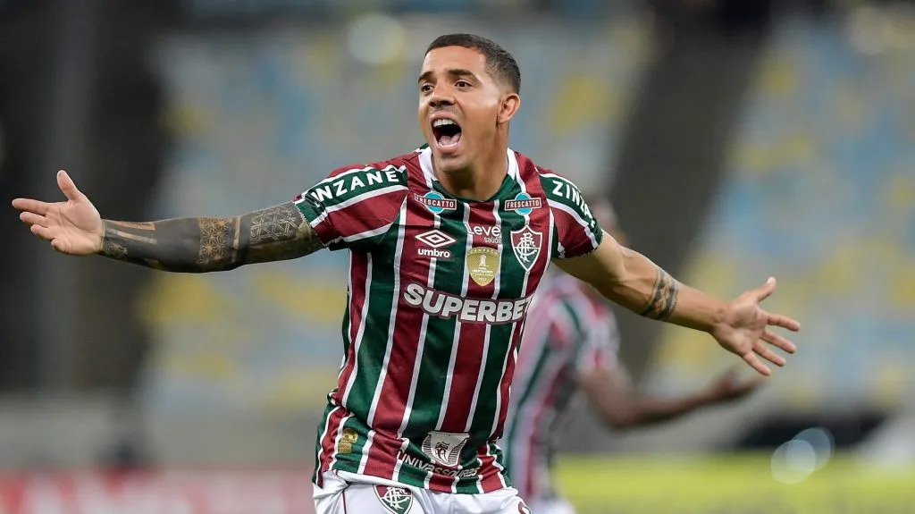 Terans, jogador do Fluminense – Foto: Thiago Ribeiro/AGIF