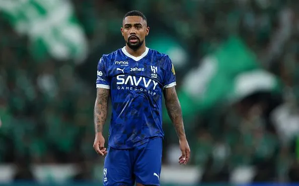 Malcom, ponta-direita do Al Hilal durante torneio na Liga Árabe Saudi Pro League em 2024, Arábia Saudita. Foto: Yasser Bakhsh/Getty Images