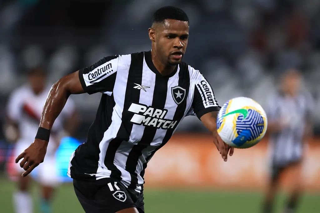 Júnior Santos se reapresenta no Botafogo – Foto:  Buda Mendes/Getty Images