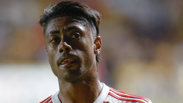 Bruno Henrique não vai sair do Flamengo.