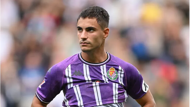 DERBY, ENGLAND - AUGUST 03: Lucas Rosa of Real Valladolid in action during the pre-season friendly match between Derby County and Real Valladolid at Pride Park on August 03, 2024 in Derby, England. (Photo by Michael Regan/Getty Images)
