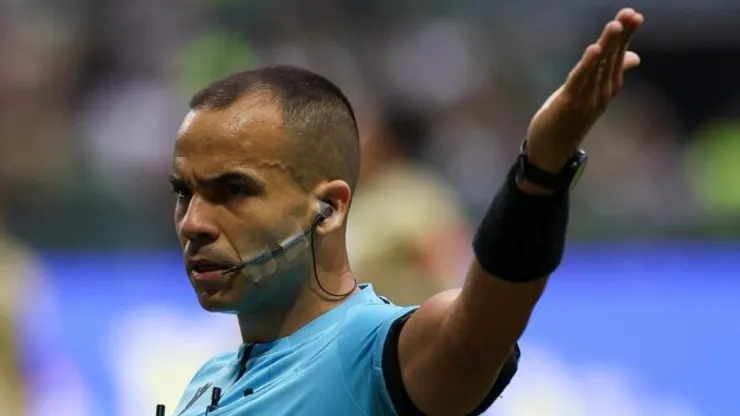 Alex Gomes apitou o jogo do Fluminense - Foto: Divulgação/CBF