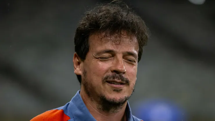 Fernando Diniz abriu o jogo sobre permanência de Matheus Pereira e as declarações de Leila Pereira - Foto: Fernando Moreno/AGIF