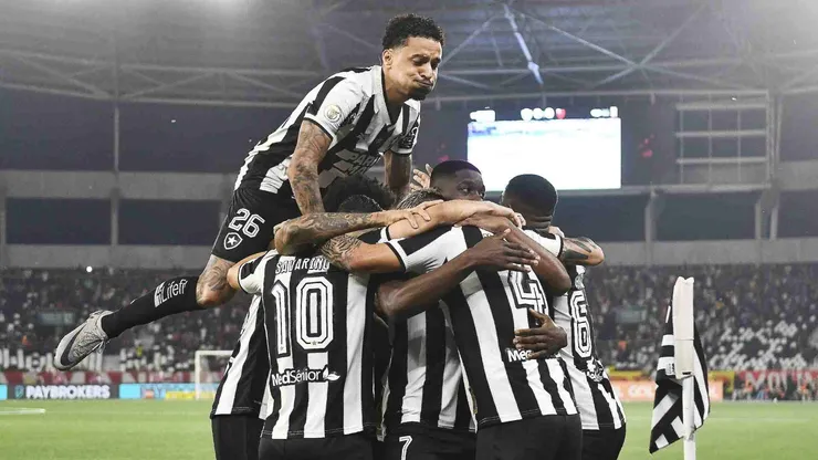 Sampaio Corrêa x Botafogo pelo Campeonato Carioca