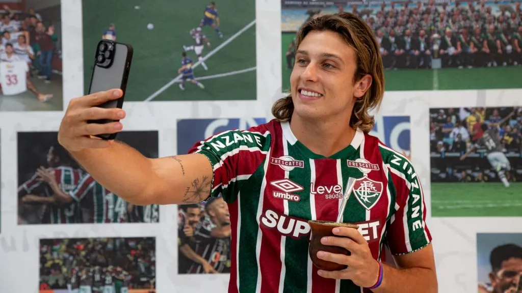 Canobbio com a camisa do Fluminense. Foto: Lucas Merçon/Fluminense FC