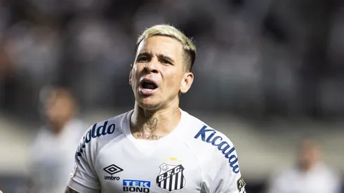 Soteldo, atacante do Santos