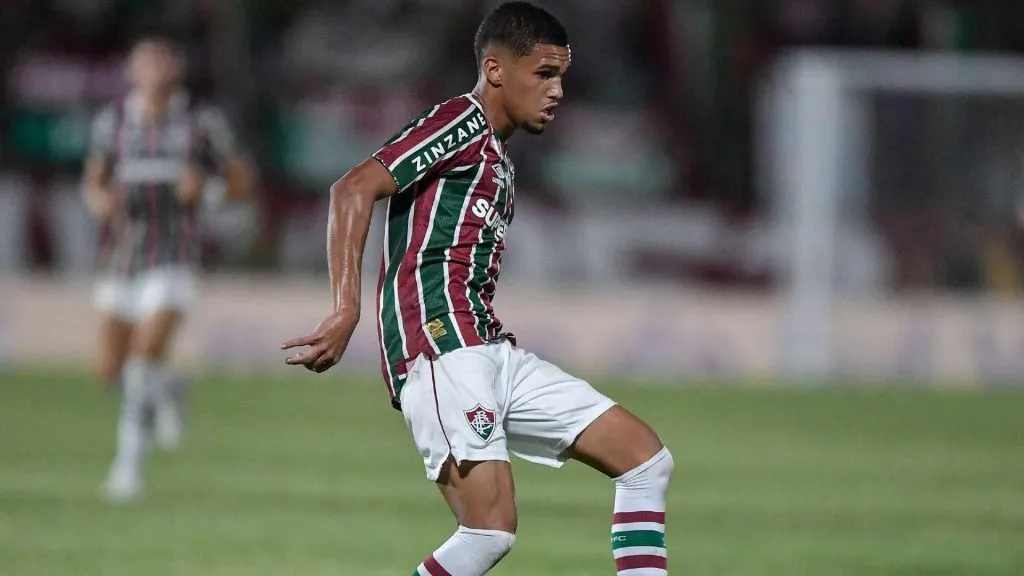 O improvável líder Maricá encara um time provavelmente misto do Fluminense. É ver se o Tricolor derruba o primeiro colocado em campo.