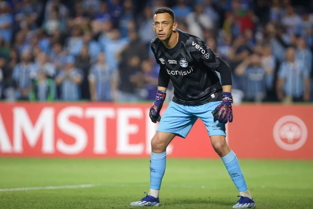 Marchesín no Grêmio contra o Estudiantes pela Libertadores.