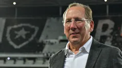 John Textor segue o planejamento do elenco de 2025