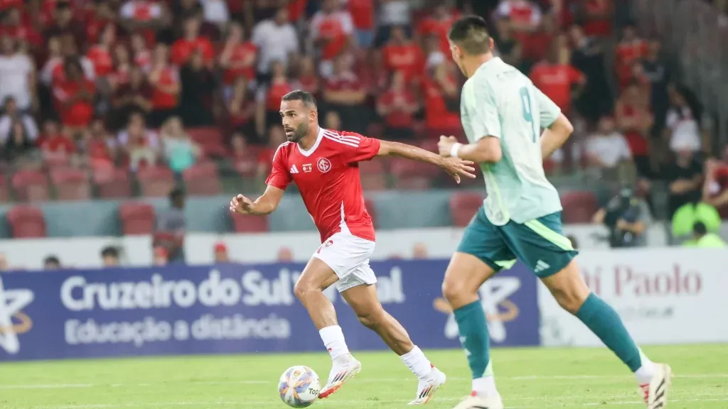 Internacional estreou novo uniforme em derrota para o México. Foto: Ricardo Duarte/Internacional
