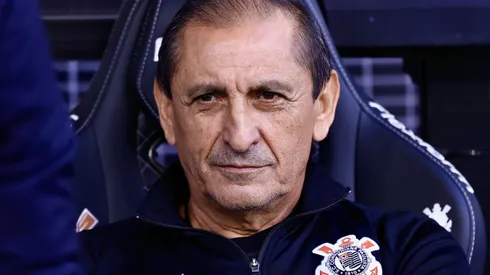 Ramón Díaz durante partida entre Corinthians e Vasco, na Neo Química Arena, pelo Brasileiro 2024.