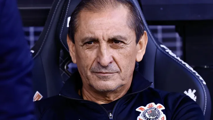 Ramón Díaz durante partida entre Corinthians e Vasco, na Neo Química Arena, pelo Brasileiro 2024.