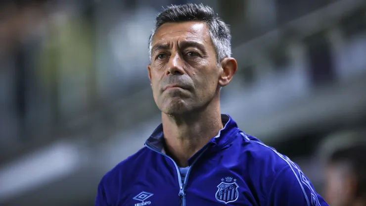 Pedro Caixinha em partida contra o Mirassol (Reinaldo Campos/AGIF)