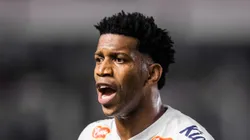 Gil durante jogo do Peixe na Série B.