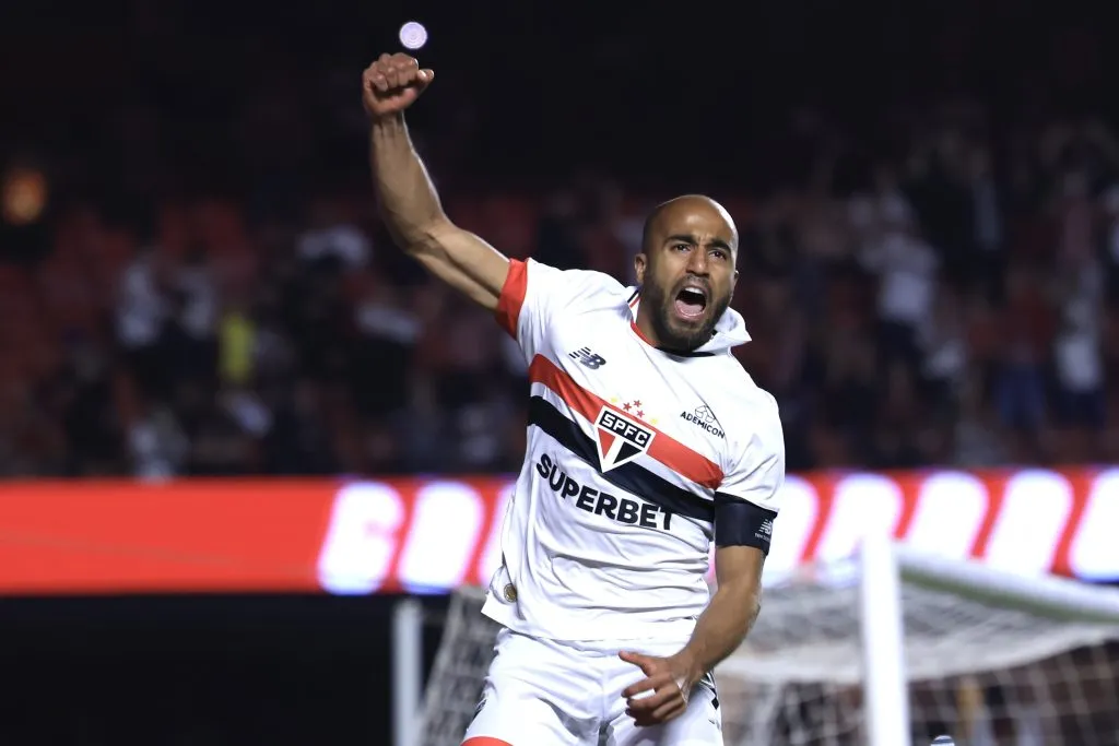 SP – SAO PAULO – 24/07/2024 – BRASILEIRO A 2024, SAO PAULO X BOTAFOGO – Lucas Moura jogador do Sao Paulo comemora seu gol durante partida contra o Botafogo no estadio Morumbi pelo campeonato Brasileiro A 2024. Foto: Marcello Zambrana/AGIF