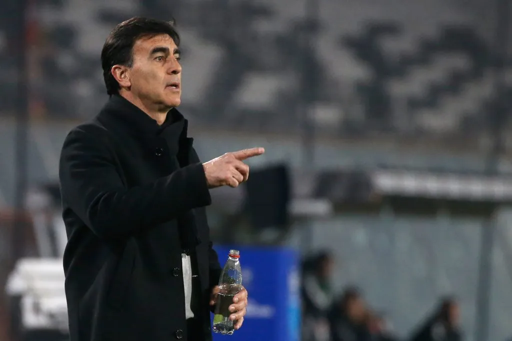 Chile – 28/06/2022 – COPA SUL-AMERICANA 2022 COLO-COLO X INTERNACIONAL – Gustavo Quinteros tecnico do Colo-Colo durante partida contra o Internacional no estadio Monumental pelo campeonato Copa Sul-Americana 2022. Foto: PhotoSport/AGIF