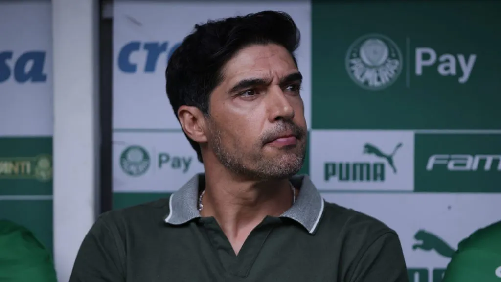 Abel Ferreira durante partida. Foto: Ettore Chiereguini/AGIF