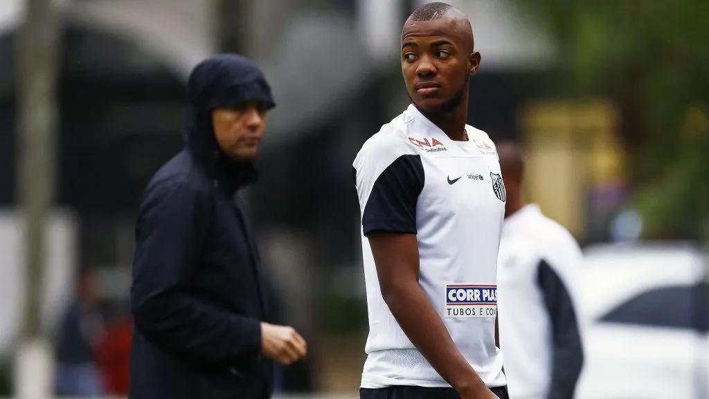 Victor Andrade pelo Santos em 2014