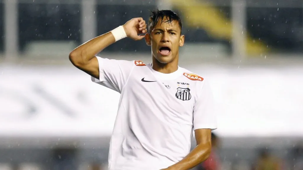 Neymar em ação pelo Santos. Foto: Ricardo Saibun/AGIF