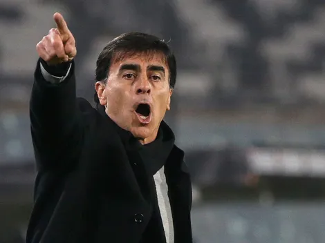 Gustavo Quinteros sobe zagueiro do Sub-20 para o elenco profissional