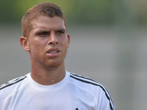 Cuéllar treina com o Grêmio e exalta futebol brasileiro