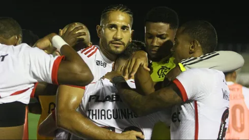 PB – CAMPINA GRANDE – 16/01/2025 – CARIOCA 2025, MADUREIRA X FLAMENGO – O arbitro [tarcisio pinheiro caetano ] durante partida entre Madureira e Flamengo no estadio Amigao pelo campeonato Carioca 2025. Foto: Paulo Sergio Souza Xavier/AGIF
