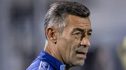 O treinador se envolveu em uma discursão após o apito final - Fotos: Raul Baretta/ Santos FC.