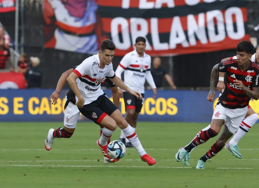 Oscar pelo São Paulo no FC Series. Foto: Rubens Chiri / Saopaulofc.net