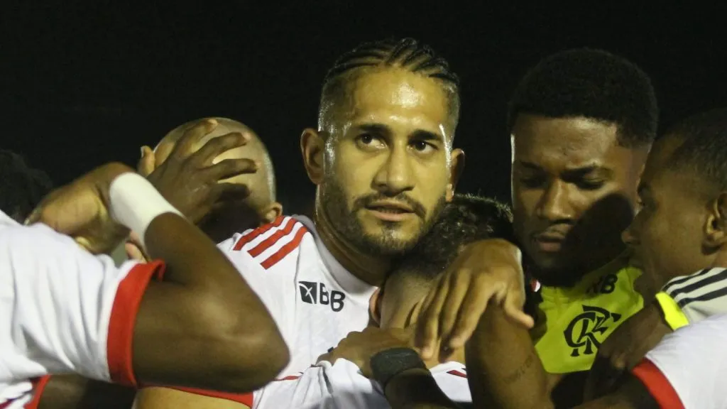 Pablo, zagueiro do Flamengo que seria oferecido ao Inter em troca