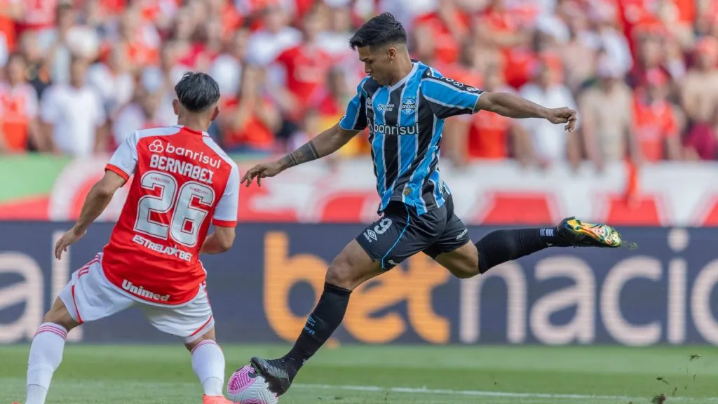 Arezo no Grêmio em 2024. Foto: Liamara Polli/AGIF