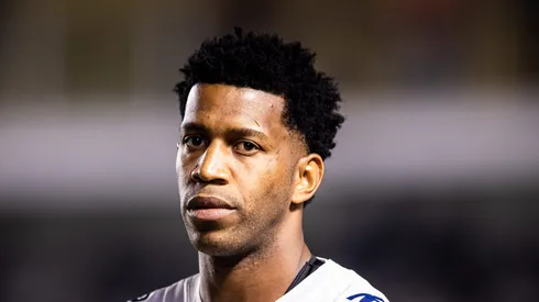 SP - SANTOS - 02/08/2024 - BRASILEIRO B 2024, SANTOS X SPORT - Gil jogador do Santos durante partida contra o Sport no estadio Vila Belmiro pelo campeonato Brasileiro B 2024.