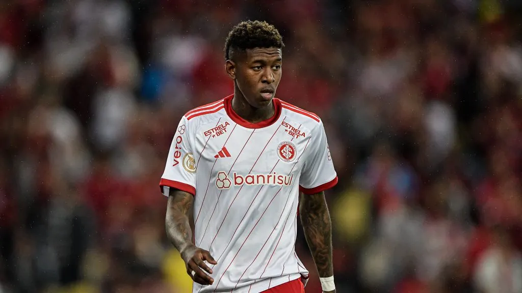 Vitão pelo Internacional. Foto: Thiago Ribeiro/AGIF