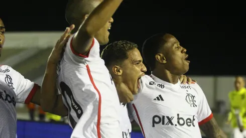 Confira quem pode ou não ser utilizado por Filipe Luís após o Cariocão. Foto: Paulo Sergio Souza Xavier/AGIF