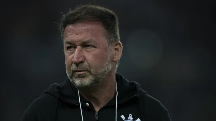 Augusto Melo acompanha Corinthians em jogo - Foto: Jorge Rodrigues/AGIF