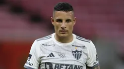 Guilherme Arana se posiciona sobre chegada de reforços no elenco do Galo - Foto: Marlon Costa/AGIF